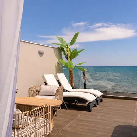 Pearl Luxury Living Apartament Laganas
